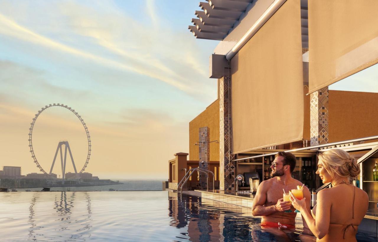 โซฟิเทล ดูไบ จูเมราห์บีช Hotel ภายนอก รูปภาพ The Sky Bar at Jumeirah Jumeirah